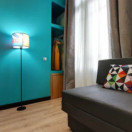 Colors Ladadika 아파트 *